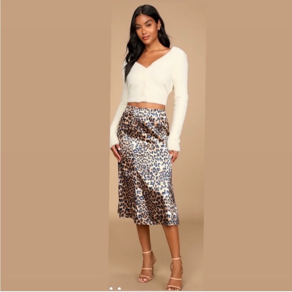 Lulu’s | M Medium Leopard Satin Skirt - Picture 8 of 8